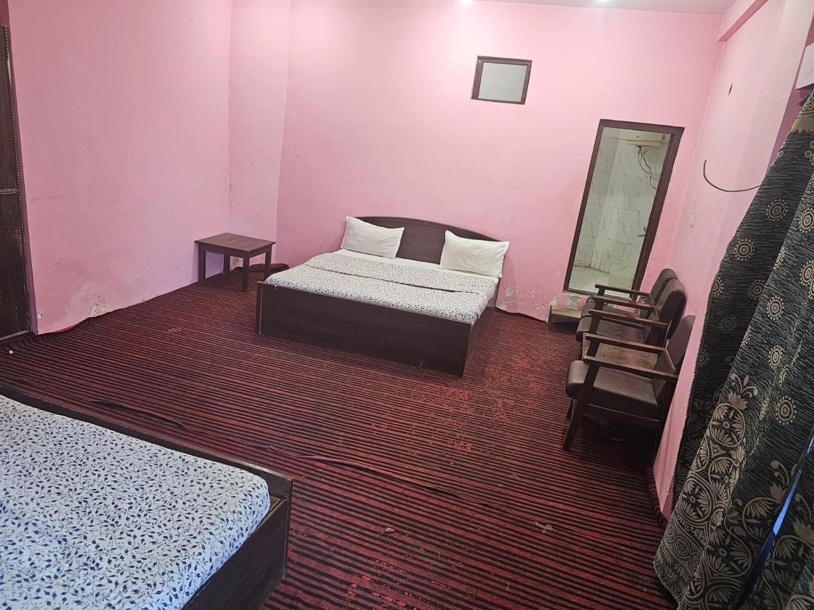 Hotel Afzal And Restaurant Kargil Buitenkant foto